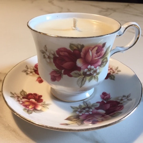 Bougie parfum cappuccino cire de soja 100% végétale dans tasse anglaise Queen Anne