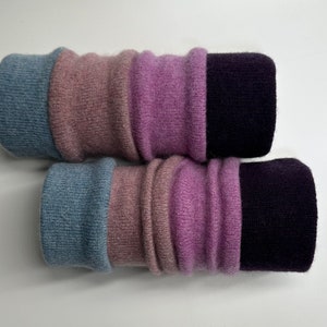 wrist warmers uk, arm warmers, mittens, wrist coverings, hand warmers gloves, very soft and  warm original present, soft cashmere help with cold hands, unique gift, hand cosies, hand warmer, fingerless gloves, spring  colours 2024, pastels purple