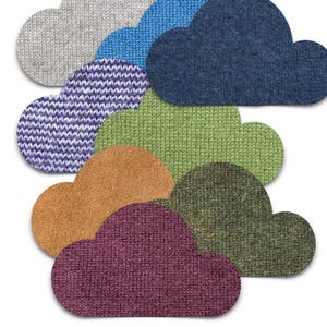 Könnte beinhalten: Eine Ansammlung von wolkenförmigen Stoffmustern in verschiedenen Farben, darunter Grau, Blau, Marine, Lila, Grün, Braun, Burgunderrot und Oliv. Der Text "Pure Cashmere" ist unten abgebildet. Die Muster zeigen die Textur und Farbvariationen des Kaschmirs.