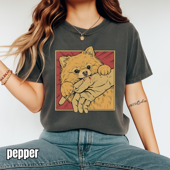 Vintage Pomeranian Bite Shirt Japanese Horror Anime Graphic Tee Retro Funny Dog Shirt Crazy Pom Lover Gift