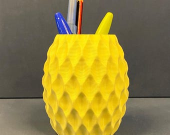 Wavy Textured Pen Holder