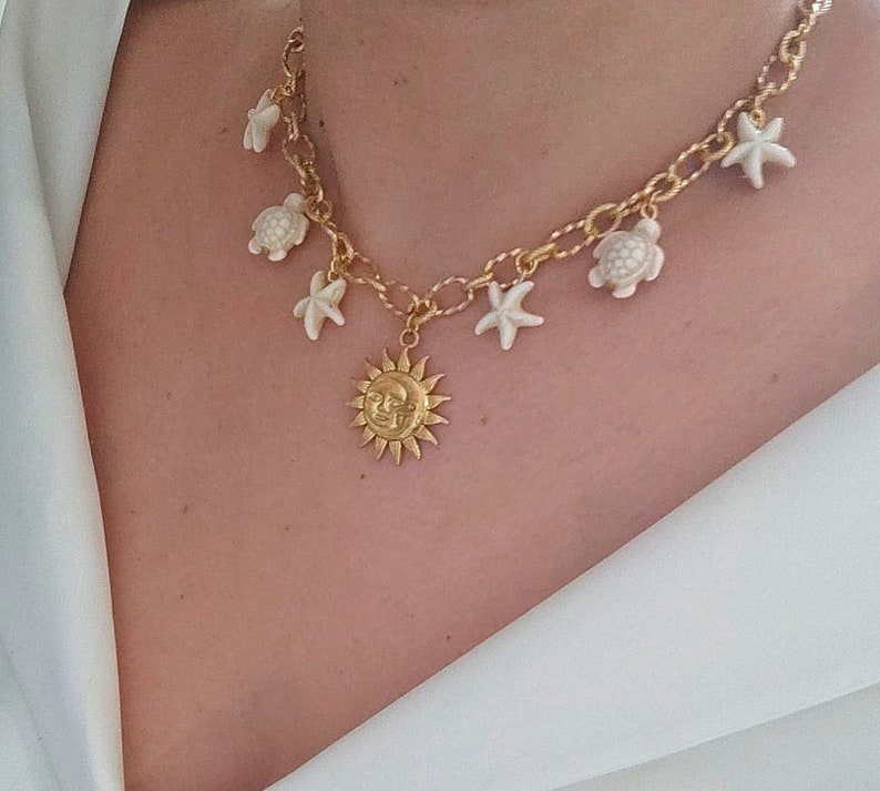 Collier SUN Chaîne en acier inoxydable Breloques tortues et étoiles de mer Howlite Bijoux Breloques chaîne vintage, Cadeau pour elle image 1