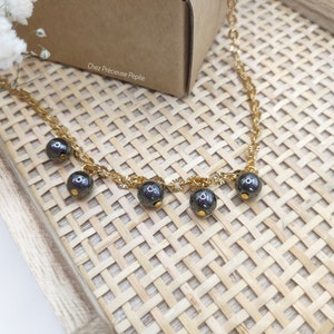Parure de bijoux en hématites un collier et un bracelet Perles naturelles destinés aux femmes Offrir Handmade Minimaliste image 7