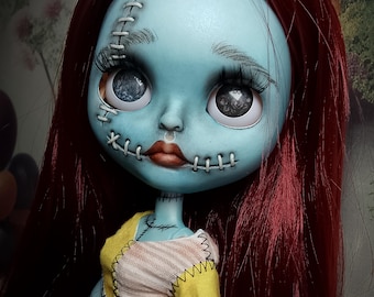 Lalka Sally Blythe OOAK, lalka „Miasteczko Halloween”, lalka Blythe na zamówienie, ręcznie robiona lalka gotycka, przerażająco słodka lalka, wykonana na zamówienie