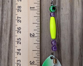 Lil' Minnow Fishing Jig: Backwards Moving Lure with Treble Hook