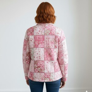 Patchwork Jas Naaipatroon - Gewatteerde Jas met Bloemenmotief PDF, Eenvoudig Beginnerspatroon afbeelding 3