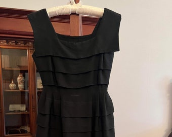 Film noir 40s tiered rayon dress: xs, small, cocktail, pleating, evening, square collar, hourglass, wiggle, midi