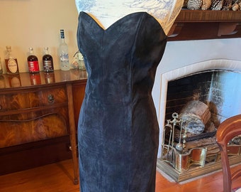 90s suede dress with excellent construction: hourglass, medium, large, extra large, volup, cocktail, evening, party, sweetheart neckline
