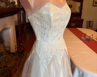 50s lace gown with glowing satin lining: petite, xs, xxs, ethereal white, cinderella, lace, wedding, ball, strapless, evening