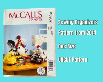 McCall’s M6937, 2010er Jahre Schnittmuster, One Size, Nähen Organizer, Hühner und Hennen, Nadelkissen, UNCUT, ©2014