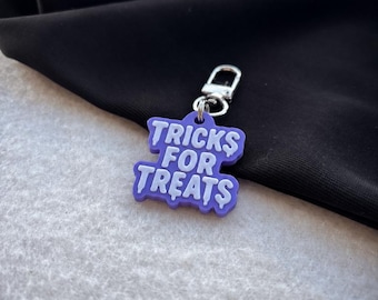 Targhetta per cani "Tricks for Treats" - personalizzabile, per animali domestici, accessori, autunno, Halloween