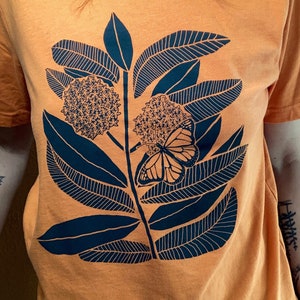 Monarch Butterfly and Milkweed t-shirt, screen printed, hand printed image 3