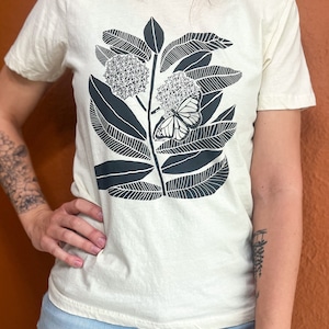 Monarch Butterfly and Milkweed t-shirt, screen printed, hand printed image 5