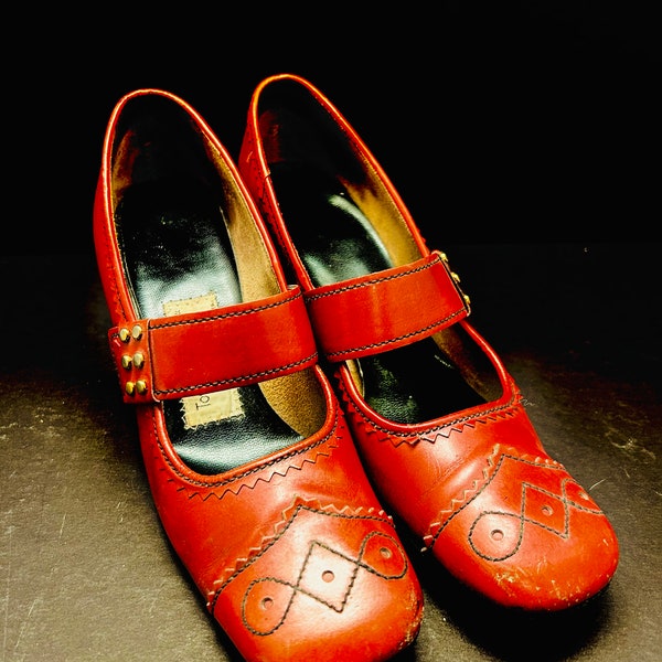 Vintage leather heels red town and country Mary Jane style 1960s