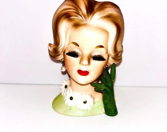 Vintage Porcelain Napcoware Doris Day Daisy Head Vase. # C6427. 5&quot; Tall. Blonde Lady Head Vase Green Glove Earring Daisies Japan MCM