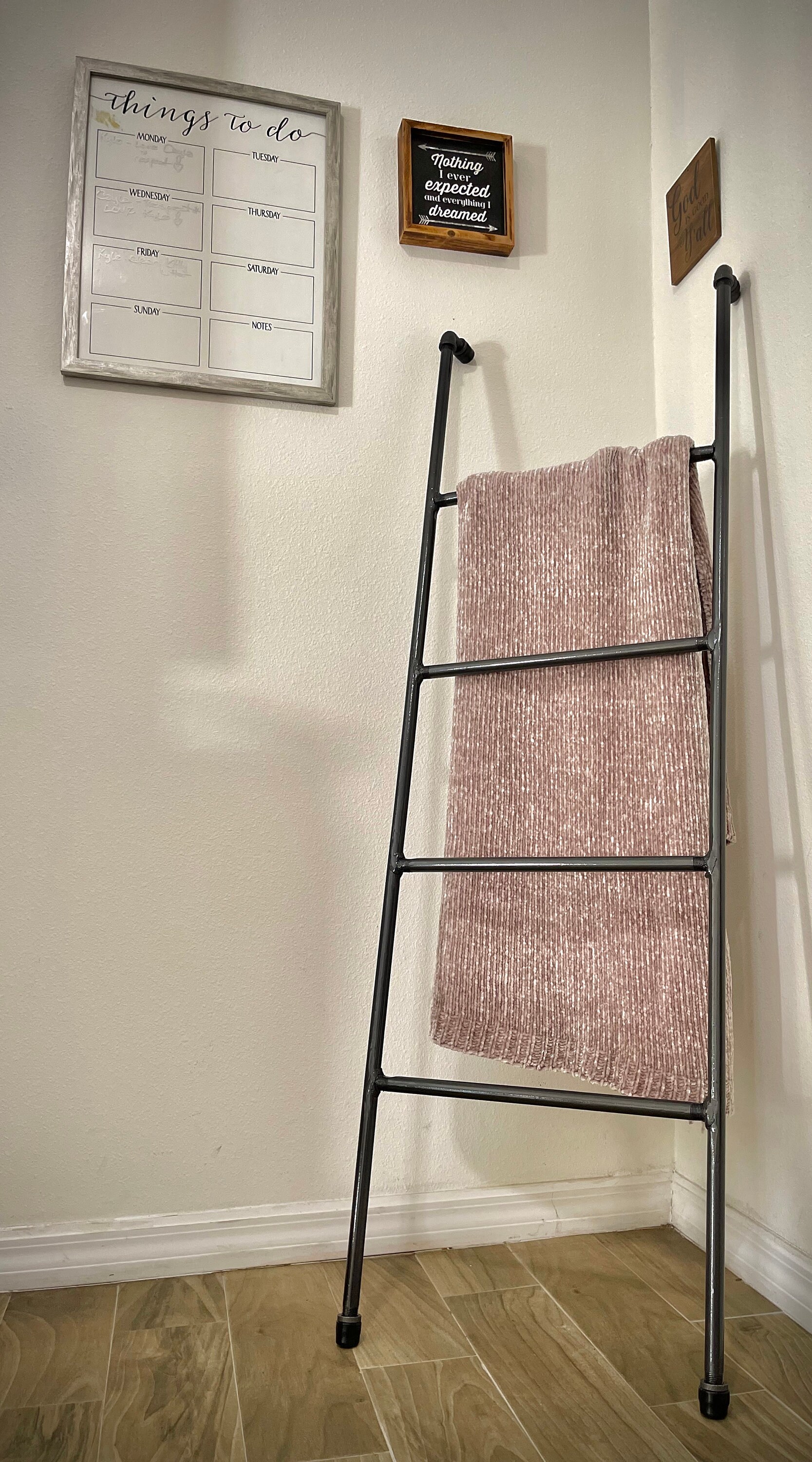 Black iron blanket ladder hotsell