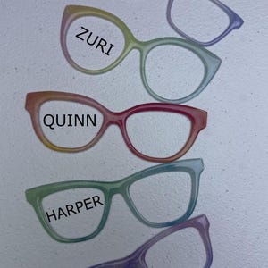 Multi-Color Magnetic Resin Glasses Topper