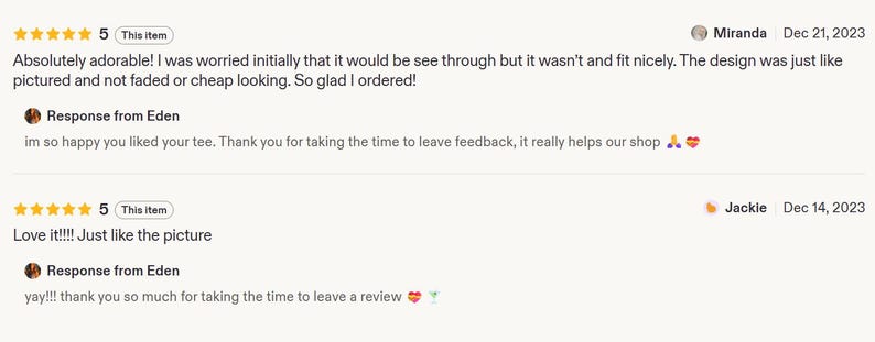 Peut inclure: Capture d'&eacute;cran d'avis clients Etsy. L'image pr&eacute;sente des &eacute;valuations avec des notes, des noms de clients et des dates. Un avis dit "Absolutely adorable!" et un autre dit "Love it!!!! Just like the picture."