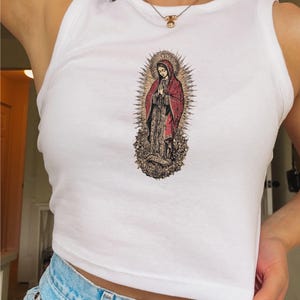 Camiseta sin mangas religiosa, camiseta sin mangas de la Virgen María, camisola católica, ropa espiritual para mujer, camiseta sin mangas con íconos religiosos mexicanos, Guadalupe