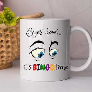 Caneca de cerâmica de 11 onças, bingo de colega de trabalho, bingo de escritório, bingo de convívio, hora do bingo, presente engraçado de bingo, rainha do bingo, presente para ela, presente para quem chama no bingo