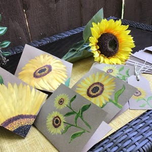 Zonnebloem handgeschilderde notitiekaarten set van 5 + gratis bladwijzer. Kaarten van gerecycled papier, kaarten voor verjaardag, condoleance en beterschap.