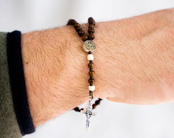 Pulsera de rosario completa para hombre, color marrón, ajustable con imán.