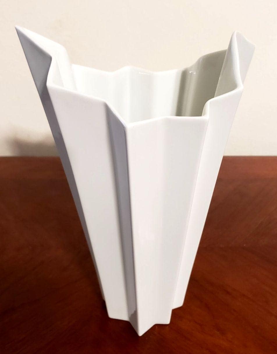 新品希少ドイツ製Hutschenreuther 花模様と美しい金彩ディッシュ6枚 ドイツ フッチェンロイター 金彩薔薇花文様 デミタスカップ