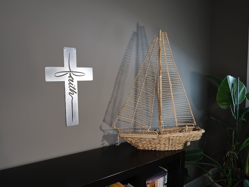 Plaque Murale « God Is Good » En Métal – Croix Noire – Décoration Chrétienne – 35x22 Cm Ou 30x8,5 Cm - 2