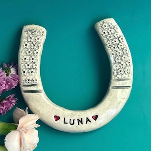 Personalized Horseshoe Gift Horse Rider Keepsake Handmade Ceramic Wall Hanging Custom Equestrian Barn Stable Decoration Tack Room Mounted
