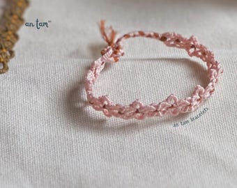 Flower Macrame Bracelet: Knotted Bohemian Friendship Jewelry