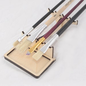 Compact Brush Stand for Artists - Portable and Convenient Drawing Brush Holder for Painters with pad