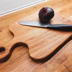 Cutting board made of solid oak wood, Cutting Board, Kitchen Cutting Board, Modern Chopping Board, Charcuterie Board