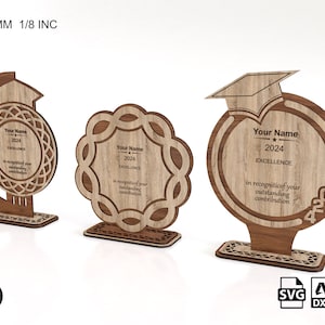 Pacchetto di file tagliati al laser trofeo con 3 disegni diversi / file SVG trofeo premio / file tagliati al laser / Premio trofeo ritorno a scuola