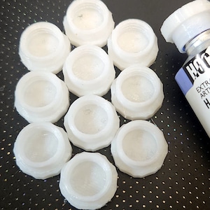 10 Paint Caps Holbein 40ml / 60ml. Oil/Acrylic. 3D Printed Replacement Paint Lids.
