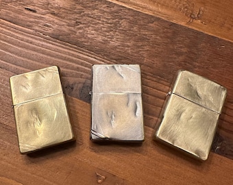 Encendedores Zippo envejecidos a mano
