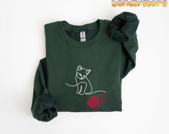 Line Art Kitten Sweatshirt | Minimalist Cat Mom Sweatshirt, Cat Lover Sweatshirt, Meow Sweatshirt, Cat Dad Sweatshirt, Pet Parent Sweatshirt