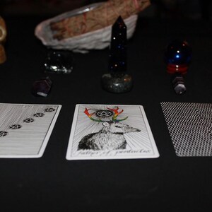 Past, Present and Future Tarot spread (3 cards)