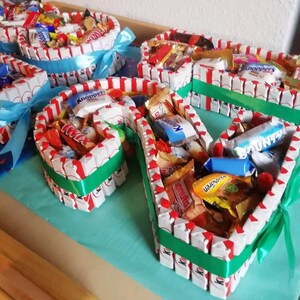 Pralinentorte Riegeltorte Süßigkeiten Torte Süßigkeiten Schokoriegel Geburtstag Geburtstag Zahl Zahl Schokolade Schokolade Kinderriegel Form Bild 4