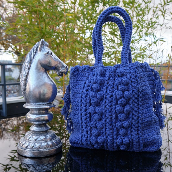 Sac à main au crochet de couleur bleu bleuet en fil de coton bio Fait main en France