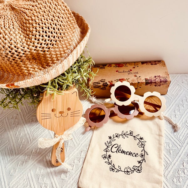 Lot chapeau brosse lunette de soleil enfant