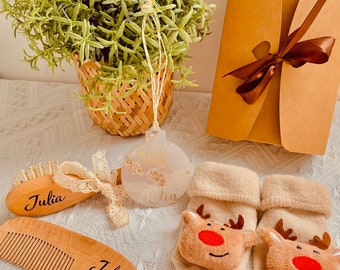 COFFRET NOËL BÉBÉ Chaussettes et brosse en bois