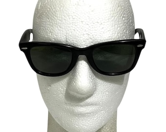 Vintage B&L Ray-Ban Wayfarer 5022 Black G-15 Glass Lenses USA Made Sunglasses