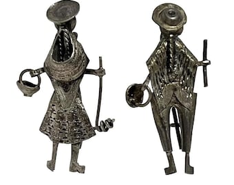 Vintage Silver Peruvian Folk Art Man Woman Couple Brooch Pins 1 1/8&quot; Lot of 2