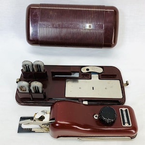 Vintage 1940&#39;s Kenmore Bakelite Box Case with Sewing Machine Buttonholer Attachment
