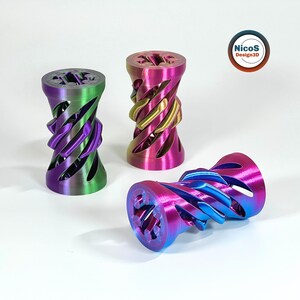 Arquivo STL - Modelo para Impressão 3D | Espiral Cinética Anti-Stress em Formato de Parafuso, Brinquedo de Mesa, Parafuso Impresso no Local para Alívio do Estresse imagem 4