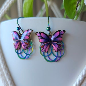 Orecchini con ciondolo a forma di farfalla viola e ala di fata, gioielli Boho, accenti rosa