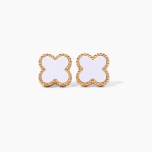 Boucles d'oreilles Trèfle Finition or 18 carats Boucles d'oreilles tendance Acier inoxydable de haute qualité Cadeaux pour elle Sans hyperallergènes 1 paire image 2