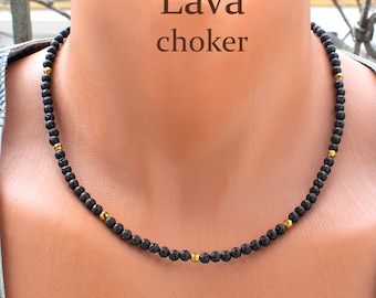 Zwarte lava choker ketting & gouden hematiet accenten kralen • Lava kralen ketting voor dames • Lava sieraden • SD37