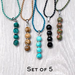 Wild Earth Waters – Kollektion av hängen med turkos, krysokollektion och bildjaspis, halsband med unakit och onyx SD65