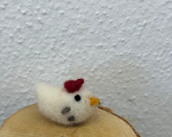 Chicken with or without walnut made from felt wool
